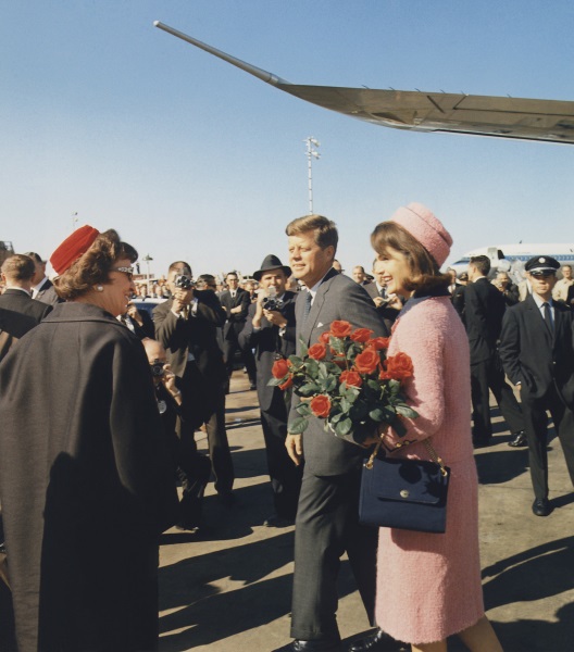 JFK arrives in Dallas